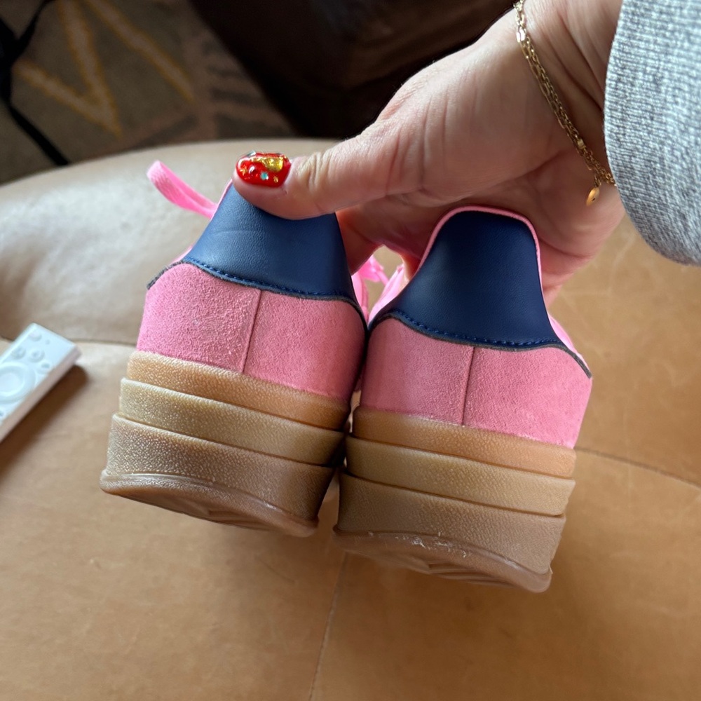 Adidas Gazelle Women's Pink and navy Sneakers - Picture 6 of 7